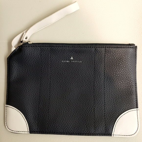 Globe-Trotters Women's Large Wristlet - Picture 1 of 7